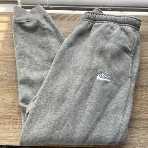 Nike Sweatpants Men medium Gray Athleisure Tapered Leg Jogger Normcore Gym Train